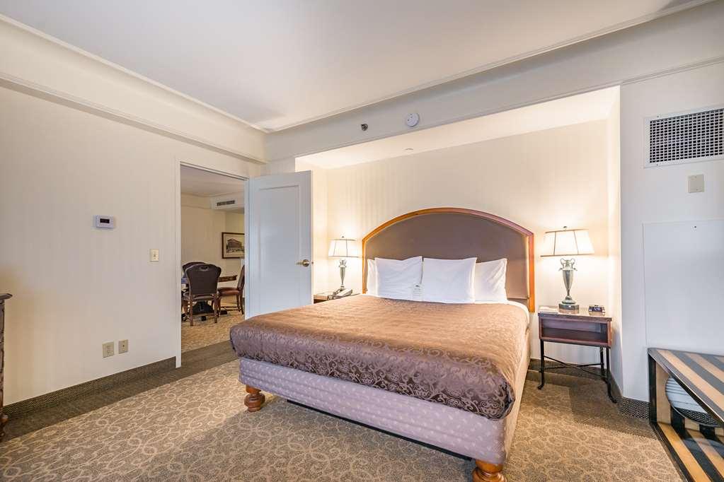 O.Henry Hotel Greensboro Room photo